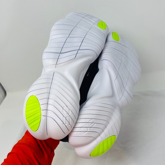 NIB**US 5.5**NIKE Free Run 5.0**Black/ White**$100 - Picture 8 of 8